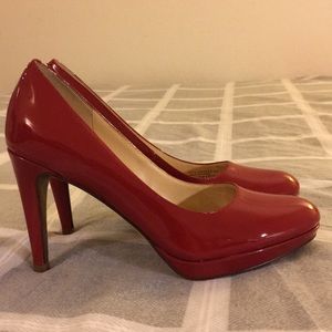 New without Box Cole Haan Nike Air red pumps